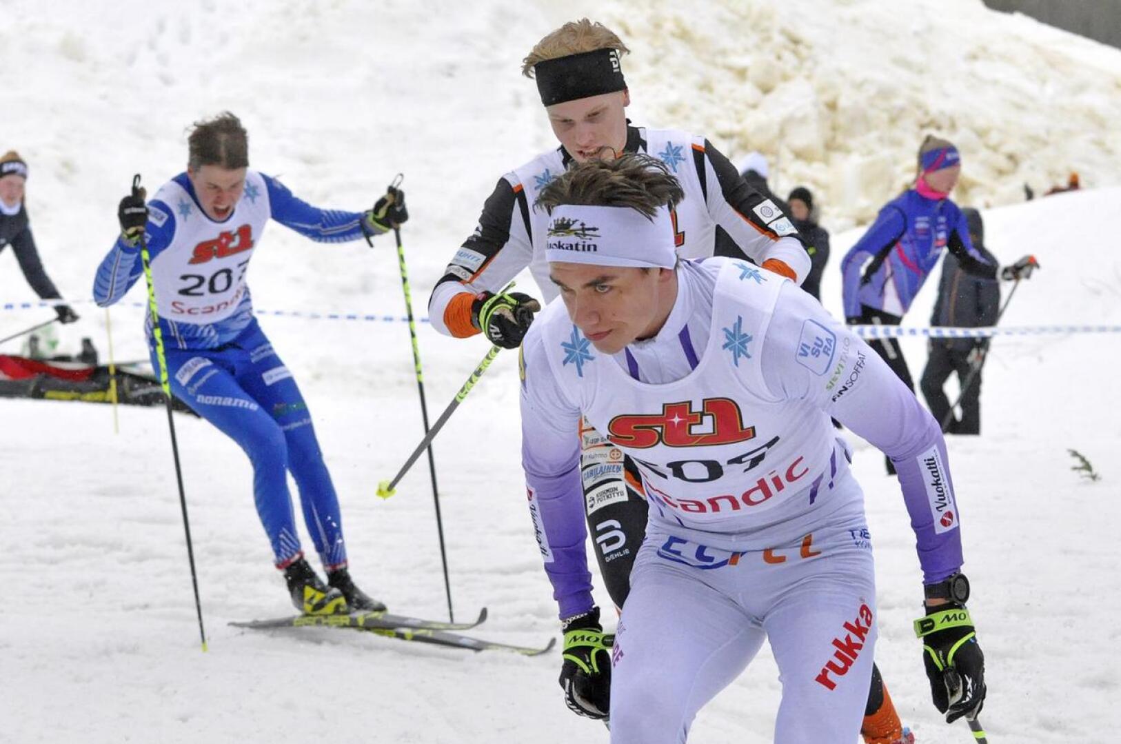 Sieviläislähtöinen Miska Poikkimäki hiihtää ensi viikolla alle 20-vuotiaiden maailmanmestaruuskisoissa Saksassa.