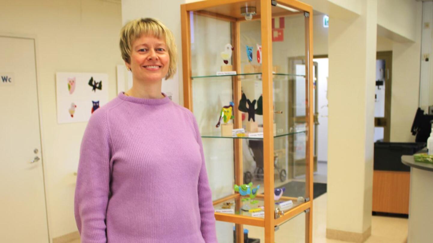 Lokakuussa toteutettu Villi Sinfonia-lasitaideprojektin näyttely pidettiin Haapajärven kirjastossa.  Säveltäjä ja musiikkiopiston opettaja Sanna Ahvenjärvi oli mukana toteuttamassa tätä yhdessä opiskelijoiden ja rehtori ja lasitaiteilija Heidi Veikkolan kanssa.