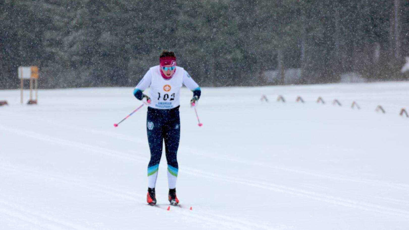 Himangan Urheilijoiden Assi Hakala oli naisista nopein Kalajoen Hiihtomajan maastossa.