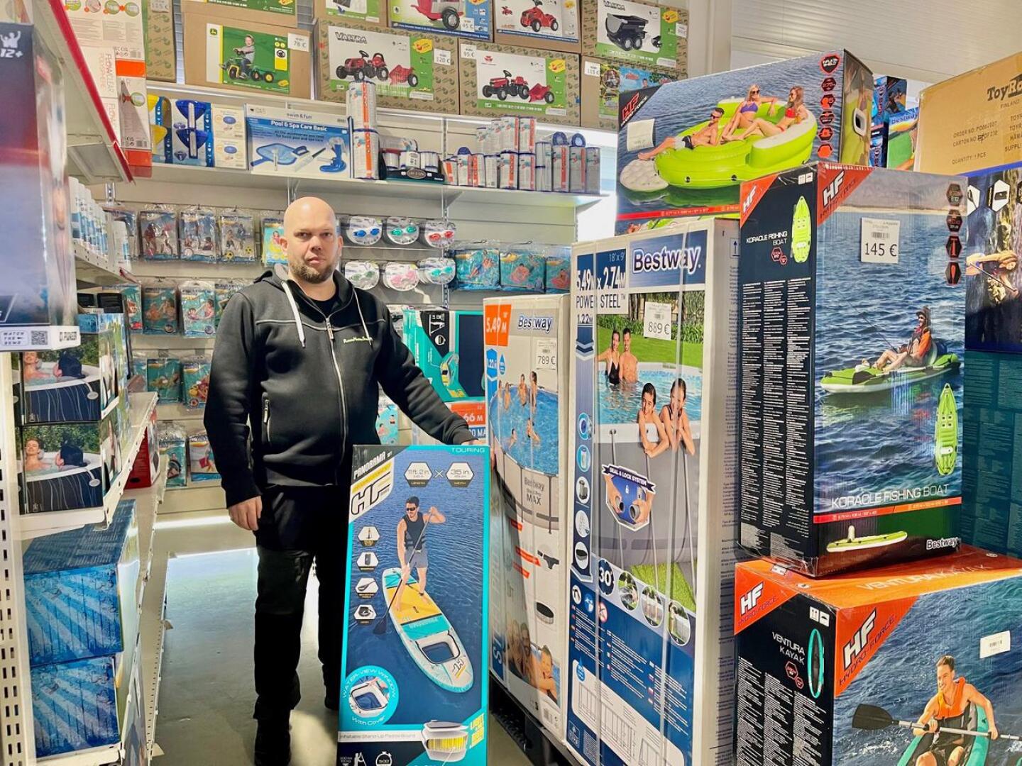 Robbis Hobby avaa Chydeniaan pop up- myymälän. 