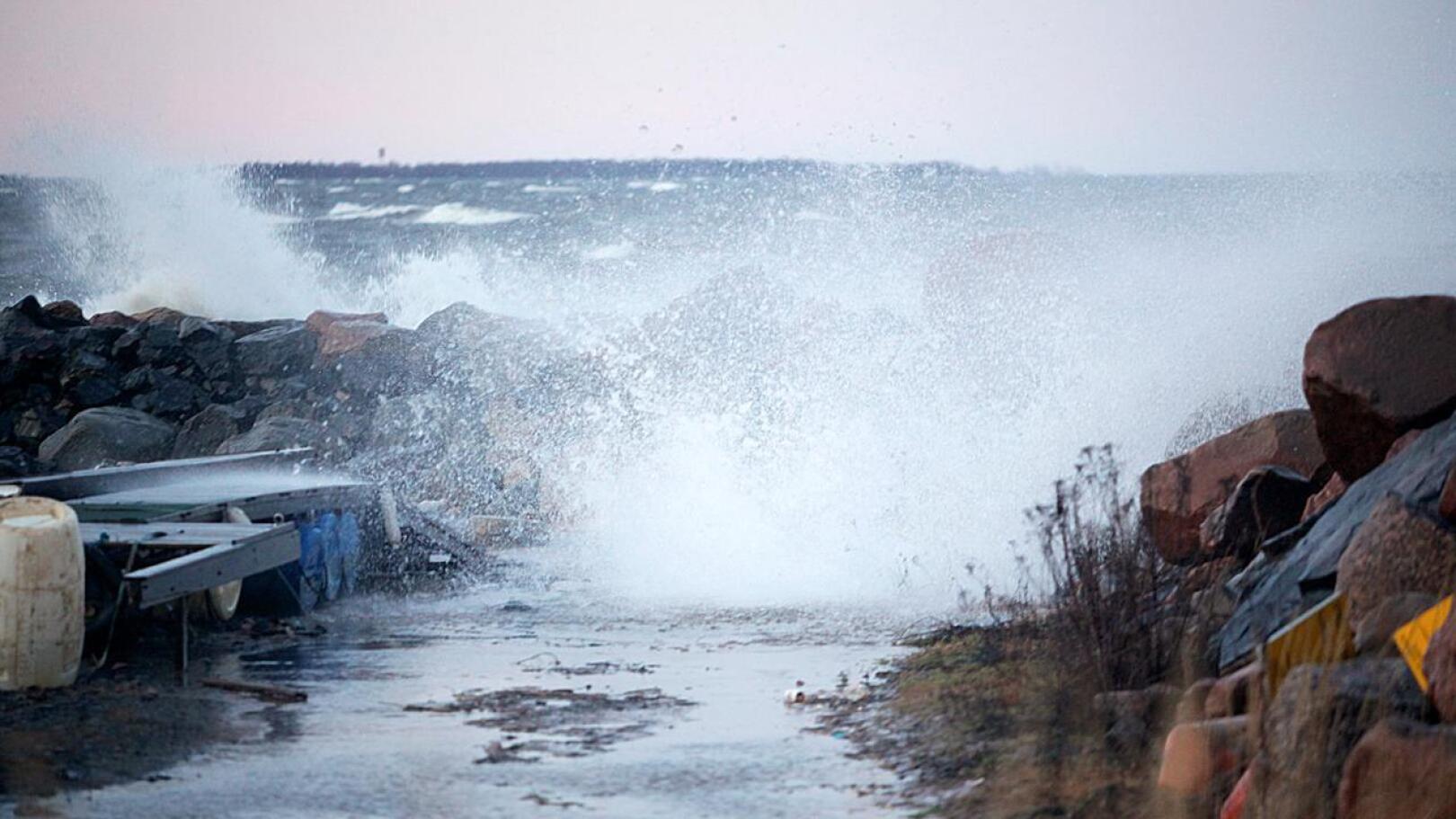 Keski-Pohjanmaalla myrskysi lauantaina. Kuva on Kalajoen Keskuskarilta vuodelta 2011.