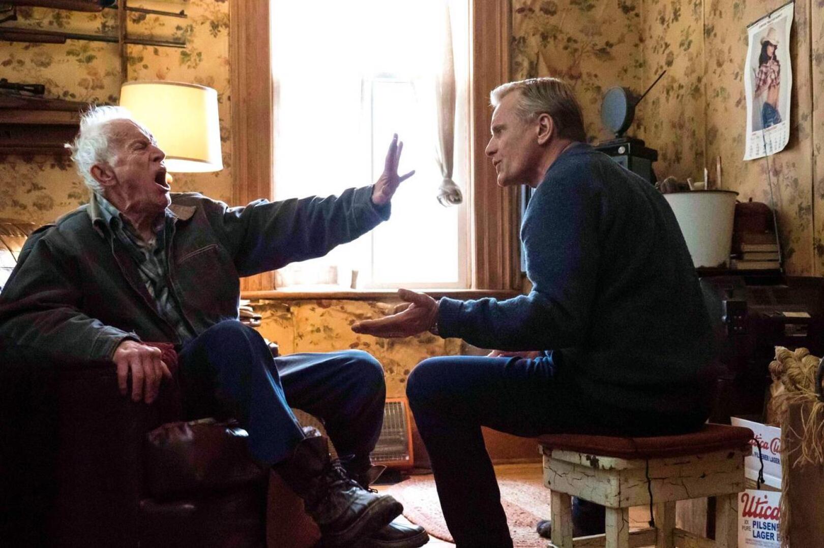 Suku on pahin. Isä (Lance Henriksen) ja poika (Viggo Mortensen) selvittävät välejään näyttelijätähden esikoisohjauksessa. 