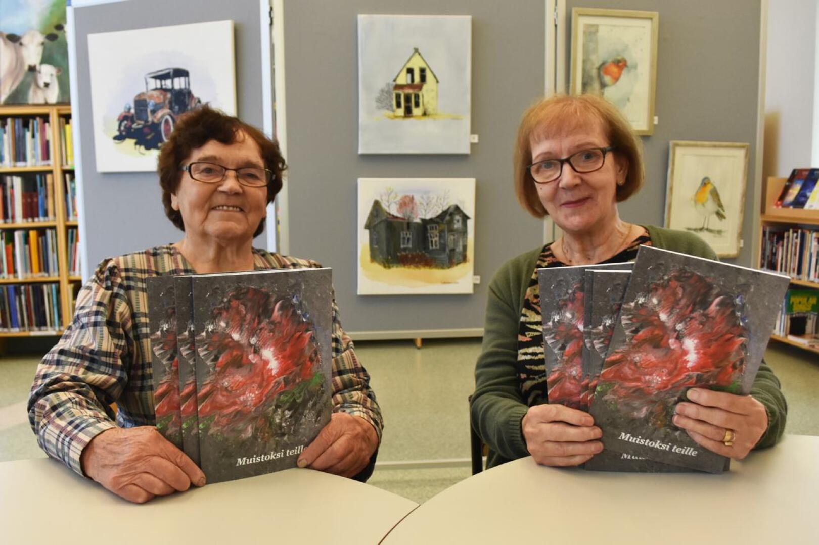 Kriivareiden viimeisiin aktiiveihin kuuluvat Lea Honkala ja Seija Satela ovat pitkän linjan harrastajakirjoittajia. 