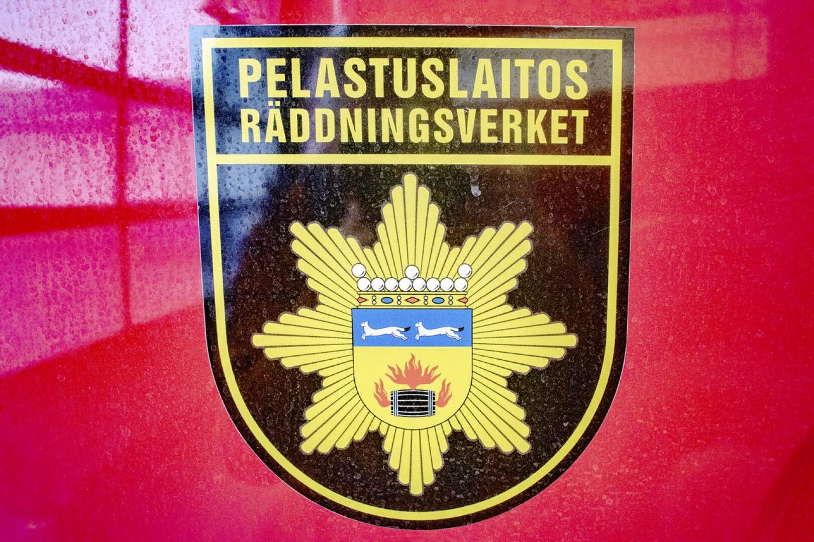 Vaasan hätäkeskus sai ilmoituksen rakennuspalosta Kruunupyyssä Dunderkärrintiellä tiistaina iltapäivällä.