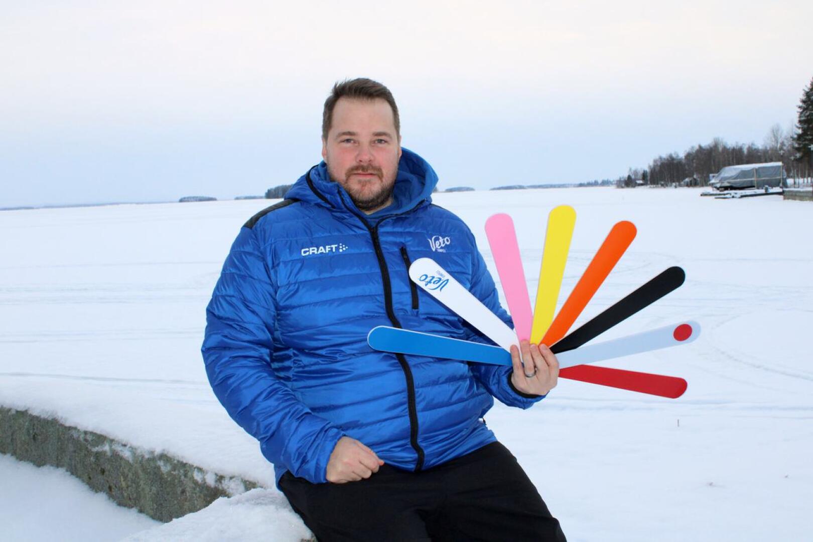 Lappajärven rantamaisemat tulevat tutuiksi Vedon uudelle pelinjohtajalle Tomi Niskaselle.