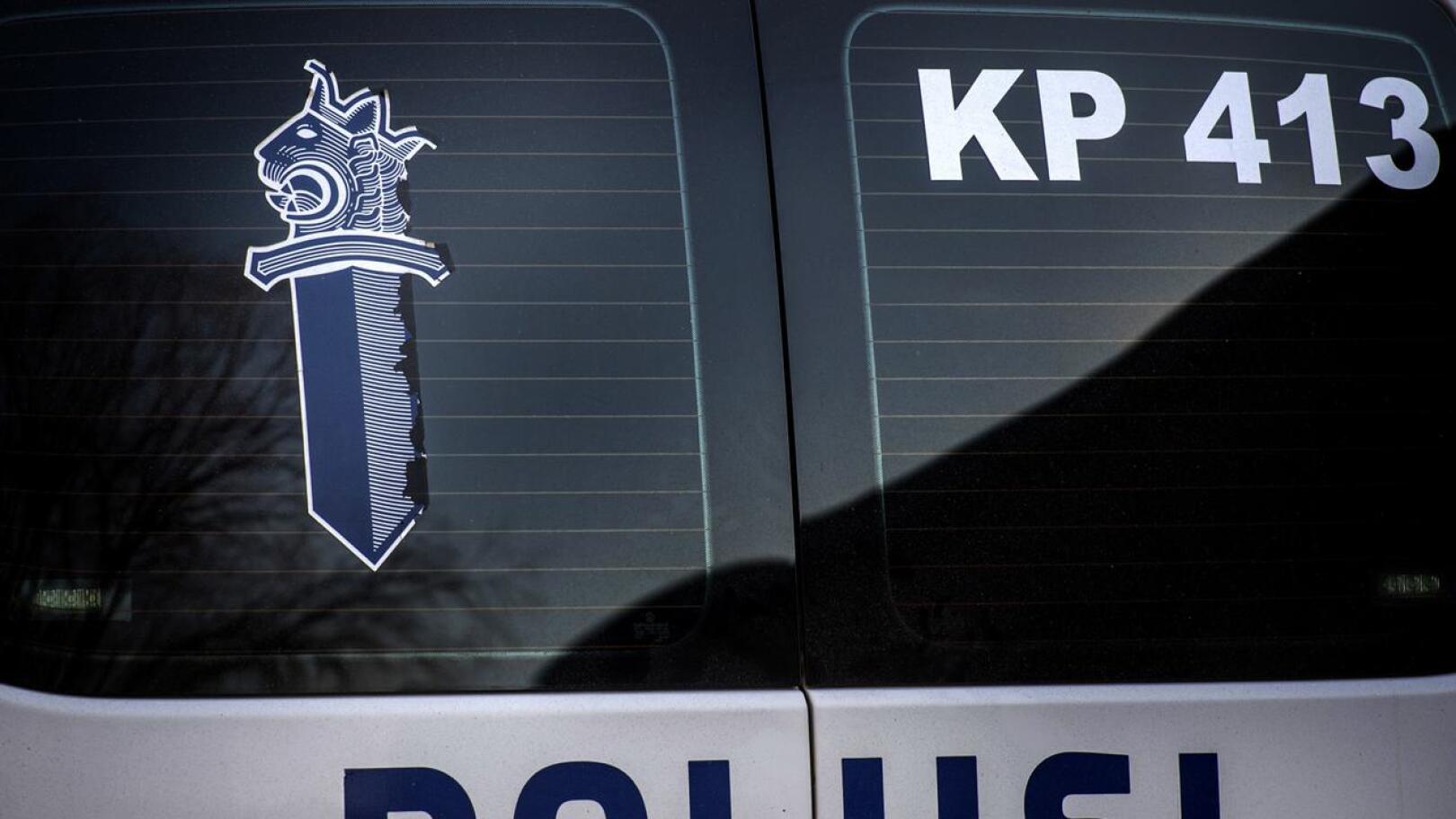 Oulun poliisilaitos kertoi perjantaina selvittäneensä laajan petosvyyhden, jossa on ollut uhreja ympäri Suomen.