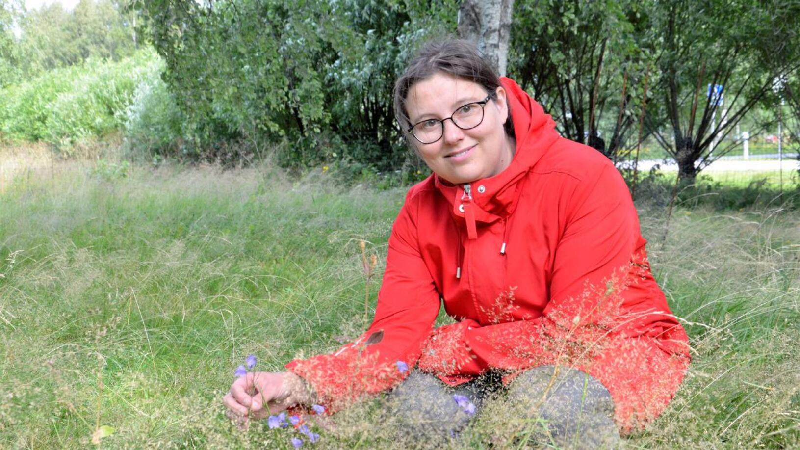 Ylivieskalainen Aila Mustamo on ensimmäinen tiedossa oleva vihreä ehdokas Keskipohjanmaan levikkialueelta. Hän on toiminut pitkään ympäristöliikkeessä, viime vuosina erityisesti Suomen Ekomodernisteissa.