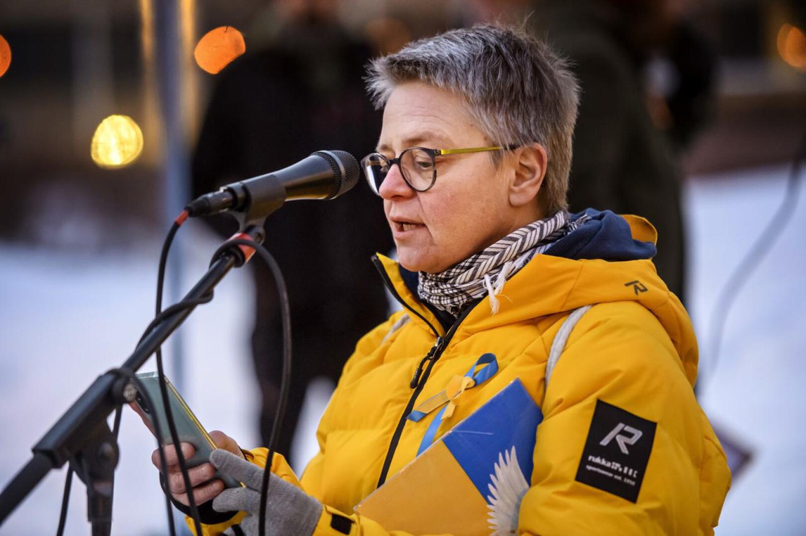Virpi Karhu johtaa aluevaltuustossa vasemmistoliiton ryhmää.