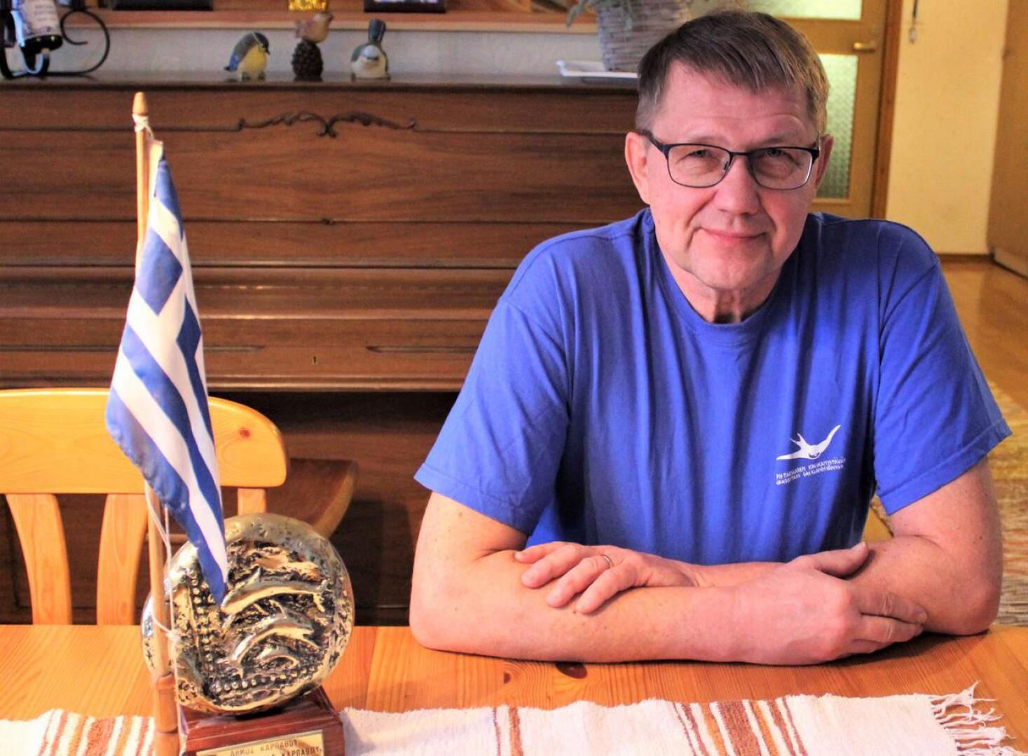Pietarsaarelainen Matti Antila on matkustanut Kreikkaan joka vuosi viimeisten 27 vuoden ajan.
