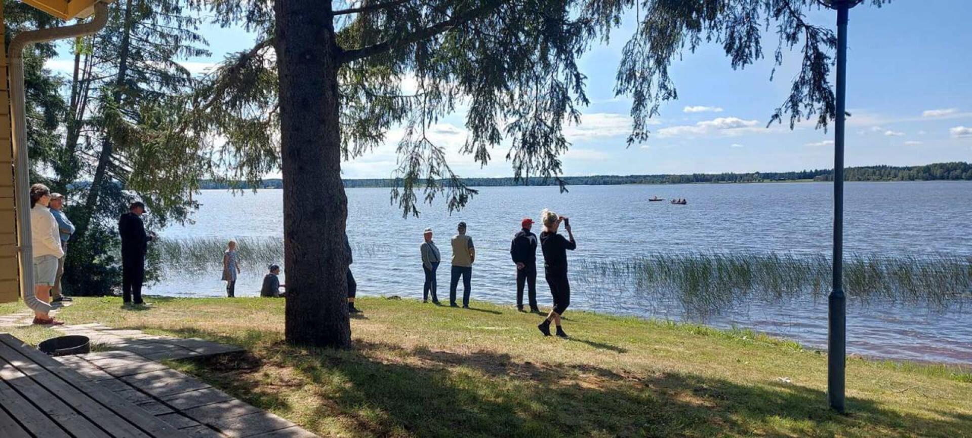 Vetouistelukisa järjestettiin Isolla Vatjusjärvellä lauantaina.