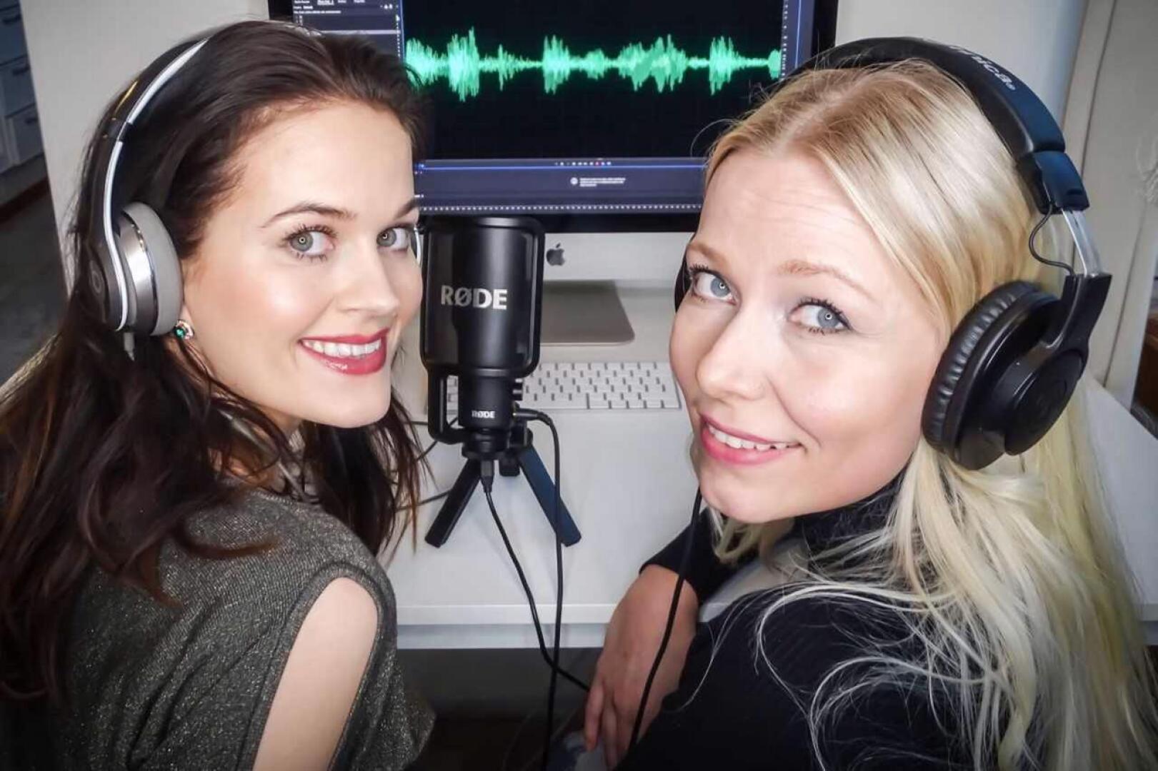 Julia Kinnunen ja Henna Himanka haluavat muuttaa maailmaa podcastillaan.