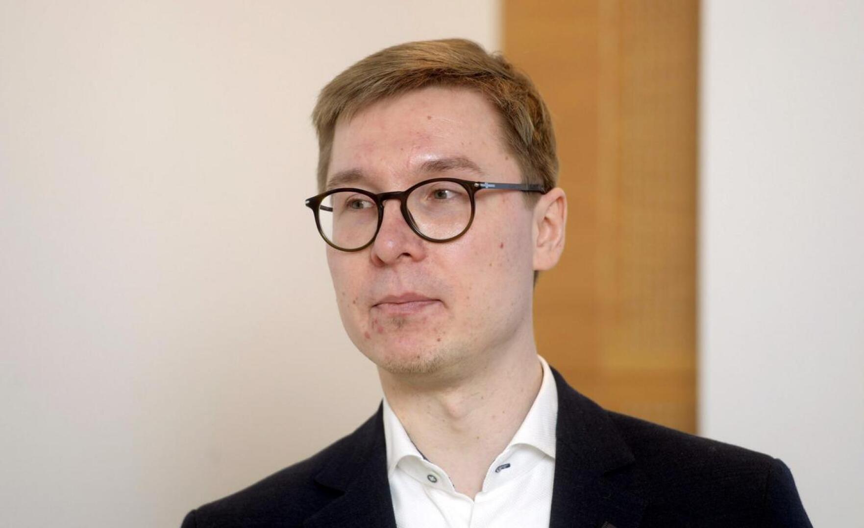 Nordean yksityistalouden ekonomisti Olli Kärkkäinen uskoo asuntolainojen kokonaiskorkojen nousevan Suomessa jo ensi keväänä.