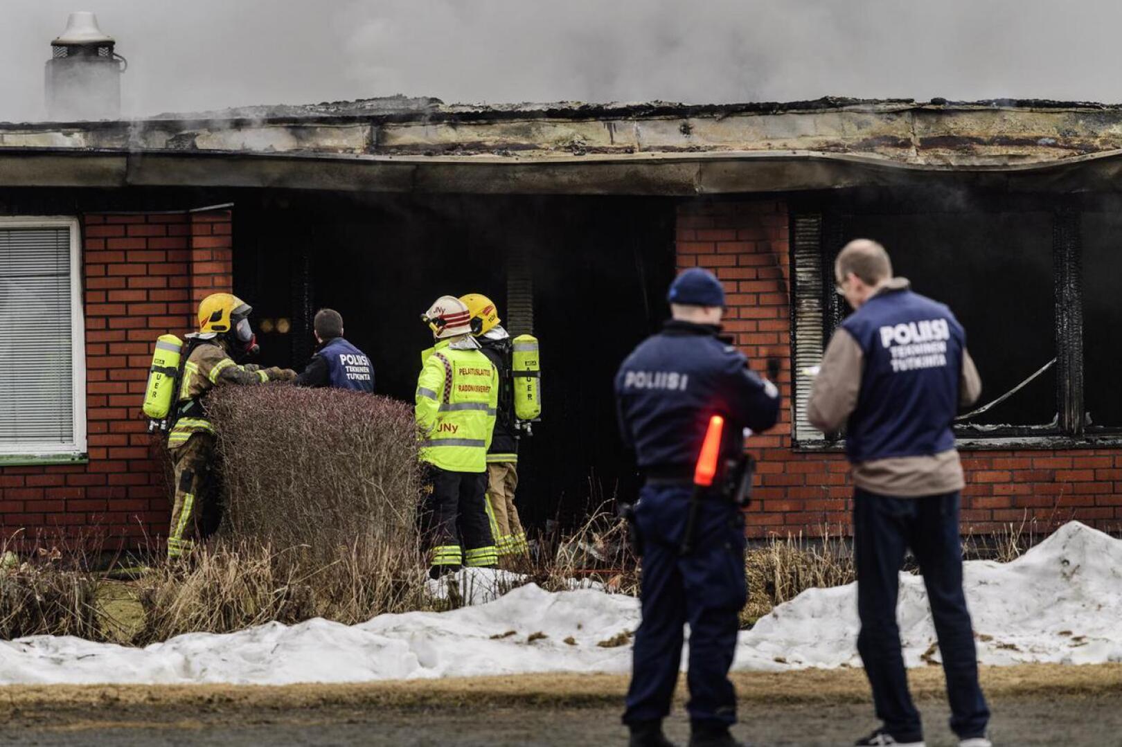Rivitalon syttymissyytä ovat tutkineet Kälviällä pelastuslaitos ja poliisi.