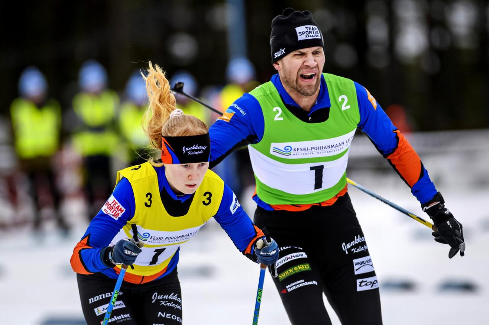 Lotta Oja ja Simo Törnvall hiihtivät Kalajoelle pisteitä tämän vuoden maakuntaviestissä.