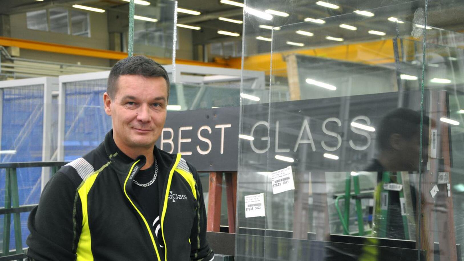 Best Glassin operatiivinen johtaja Teemu Ohtamaa sanoo, että lasipulaa oli jo ennen Ukrainan sotaa.