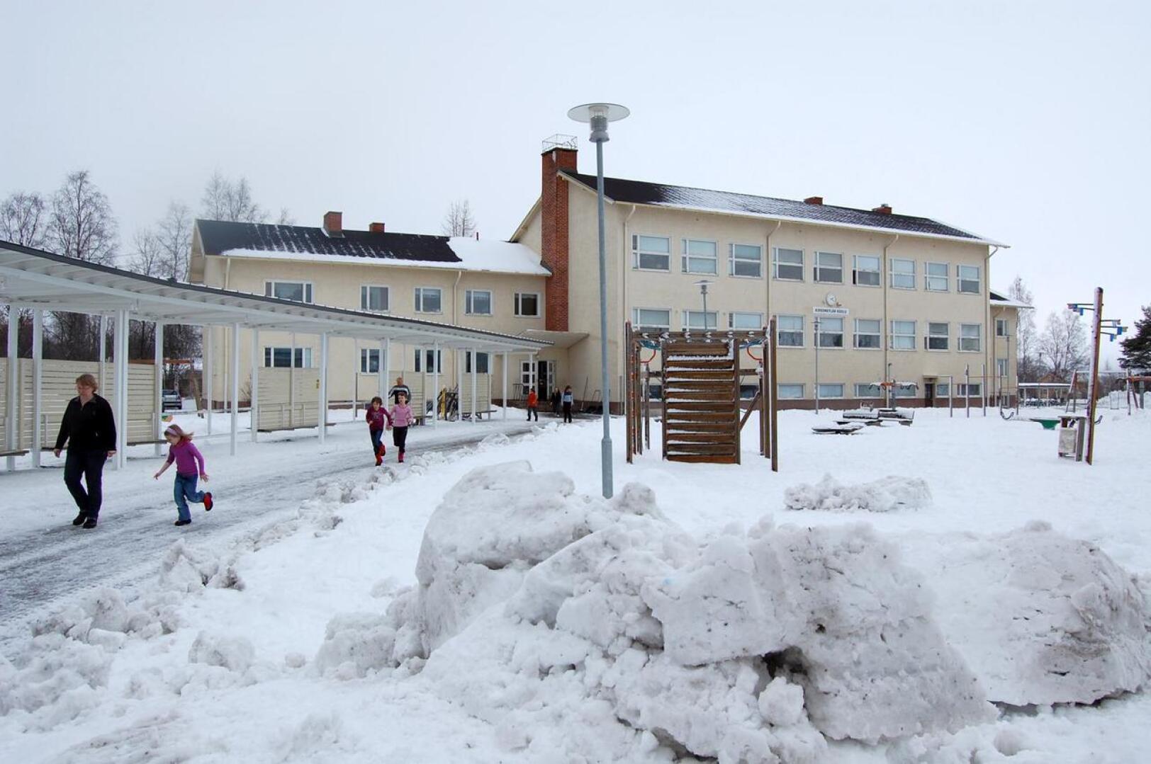 Lauri Haikolan koululla Sievin keskustassa on tänä lukuvuonna on 210 alakoululaista.