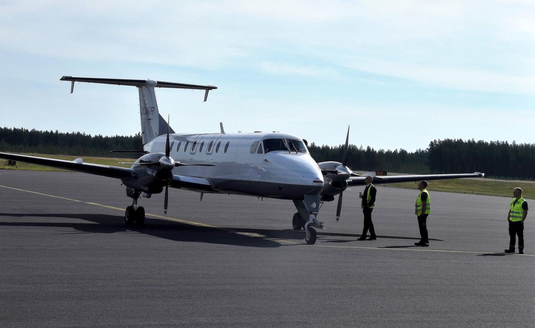 Ensimmäinen Jonairin lentokone laskeutui Kruunupyyn 18. elokuuta. Tuolloin reitillä ei olle lainkaan matkustajia.