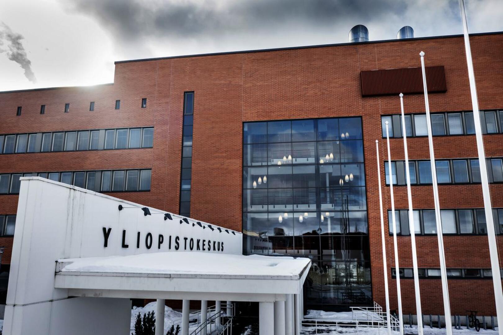 Kokkolan yliopistokeskusta hallinnoi Jyväskylän yliopisto.