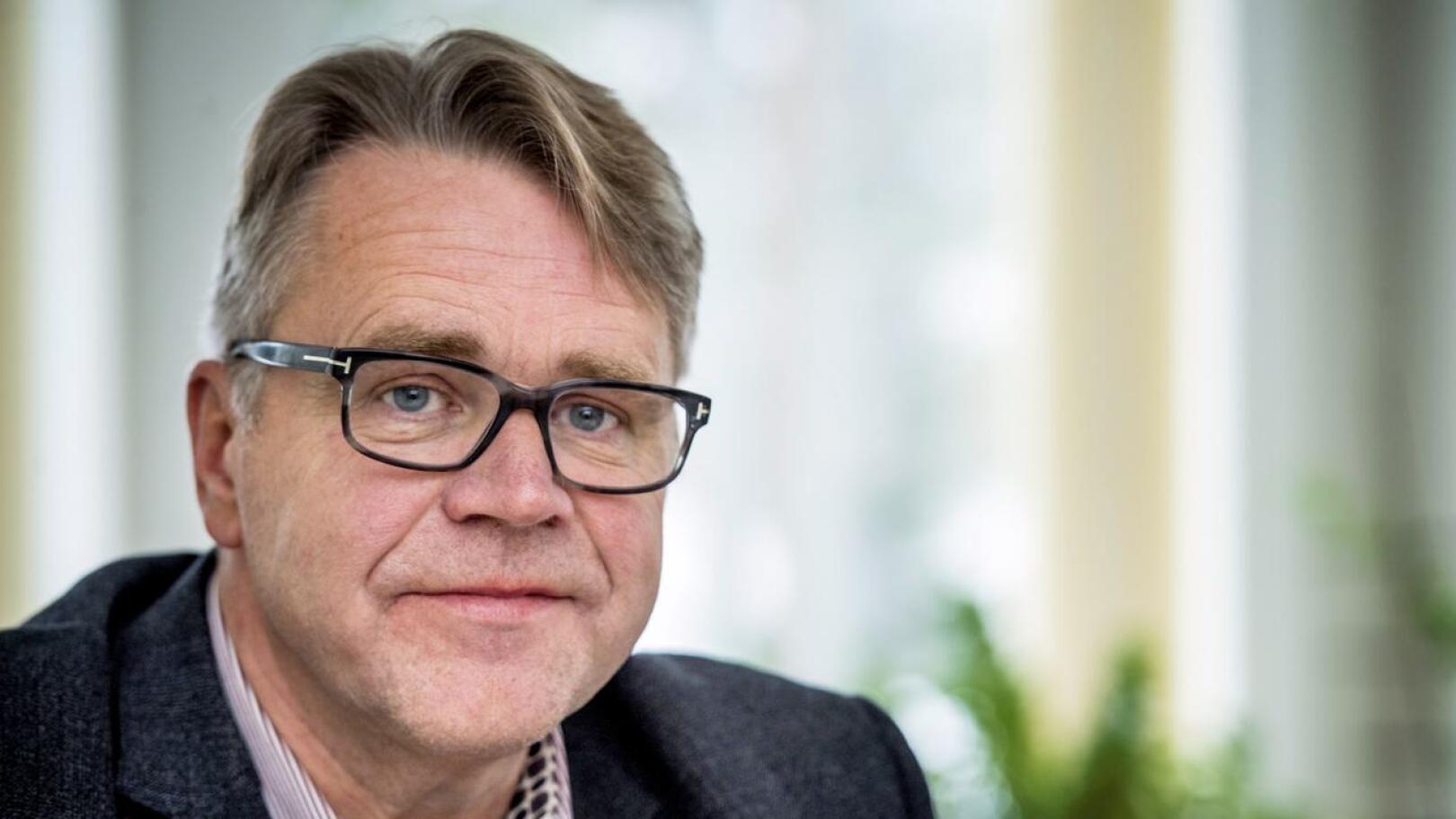 (arkistokuva) Luotolainen kansanedustaja Peter Östman on huolissaan maatalouden tilasta.