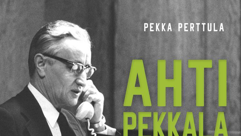 Ahti Pekkalan elämäkerta perustuu haastatteluihin, arkistolähteisiin ja ainutlaatuiseen yksityismateriaaliin.