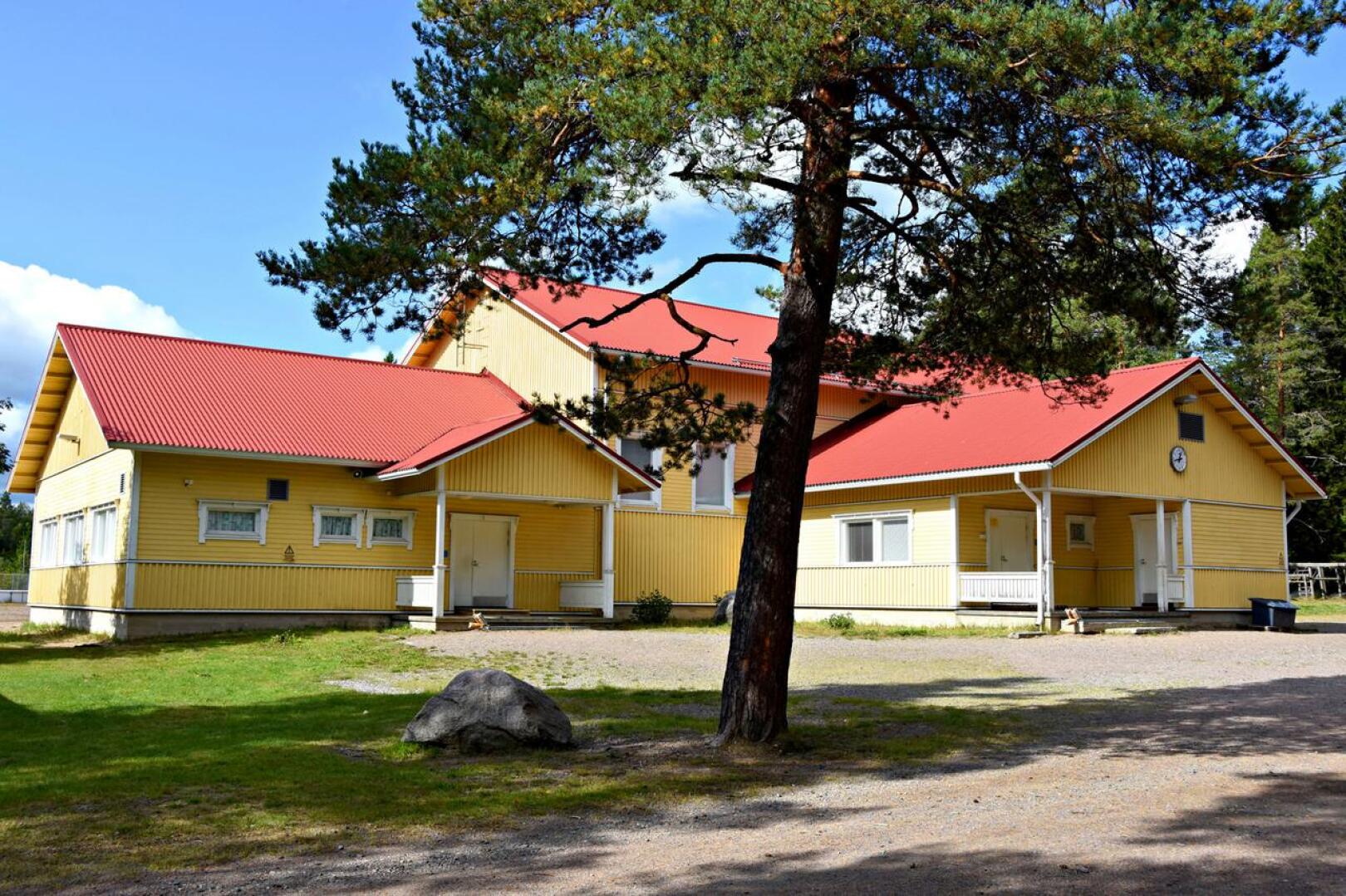 Vatjusjärven koulun soveltuvuutta selvitetään nyt ensisijaisesti 6-vuotiaiden eskarilaisten ryhmälle. Tilat 17 lapselle tarvitaan ensi syksyksi.