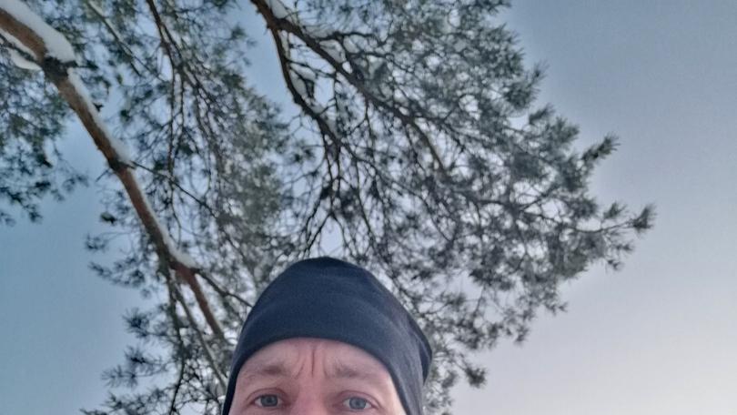 Metsäperän metsästysseuraan kuuluva Pekka Junttila on pyytänyt lähes kaikenlaista suomalaista riistaa, karhusta lähtien (2015). Kettuporukassa kuin muussakin jahdissa hänellä on apunaan kaksi mäyräkoiraa.