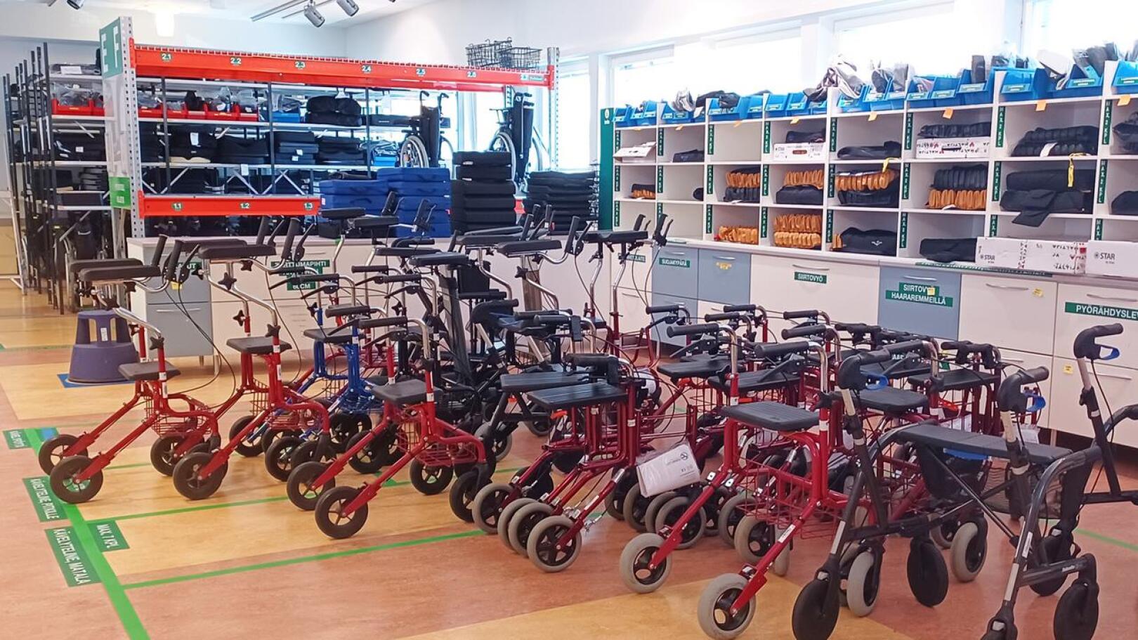 Perusliikkumiseen käytettävien apuvälineidenkäyttäjiä alueella on noin 20 000. Kyseisiin apuvälineisiin kuuluvat esimerkiksi rollaattorit ja pyörätuolit. 