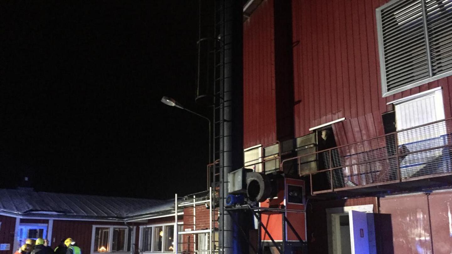 Westwoodin tehtaalla syttyi tulipalo keskiviikkoiltana Uudessakaarlepyyssä.