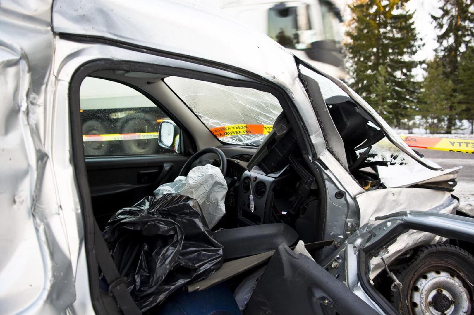 Liikenneonnettomuuksissa kuljettajan ajokunto on ollut syynä joka kolmanteen kuolemaan.