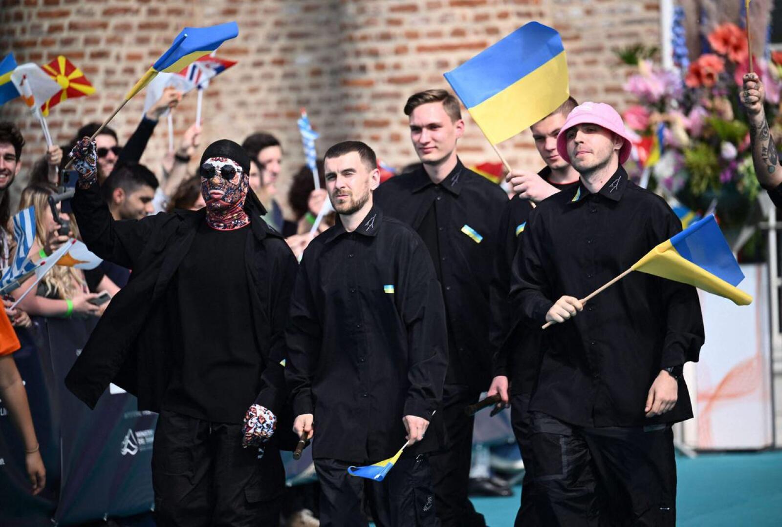 Ukrainalaisen Kalush Orchestran odotetaan voittavan Euroviisut kappaleellaan Stefania.