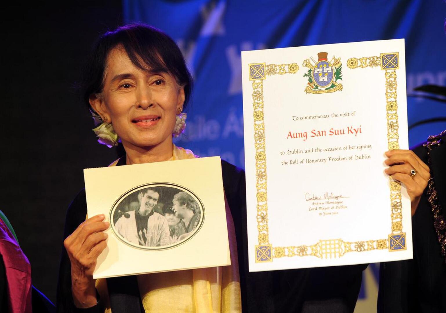 Amnestyn ihmisoikeuspalkinto myönnettiin Aung San Suu Kyille vuonna 2009.