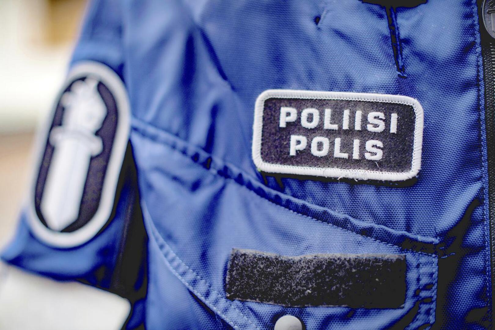 Kaikki autoon liittyvät havainnot pyydetään ilmoittamaan Pohjanmaan poliisilaitoksen vihjenumeroon 0295 440 513.