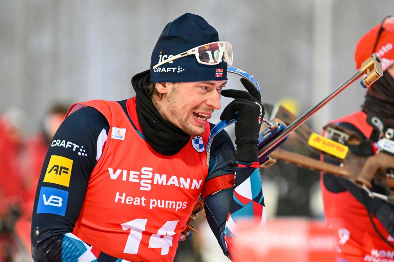 Sturla Holm Lägreid oli yksi Norjan voittajajoukkueen jäsenistä. Kuva tiistain normaalimatkan kilpailusta.
