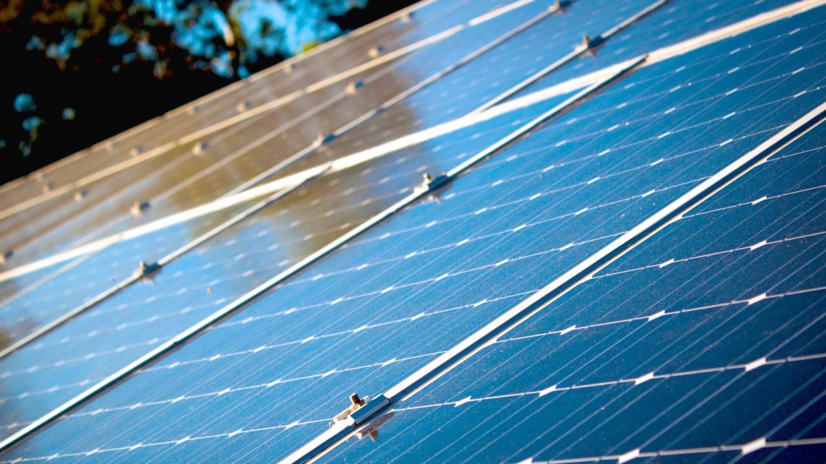 Alavieskan kunnanhallitukselle käytiin esittelemässä aurinkovoimalahanketta.