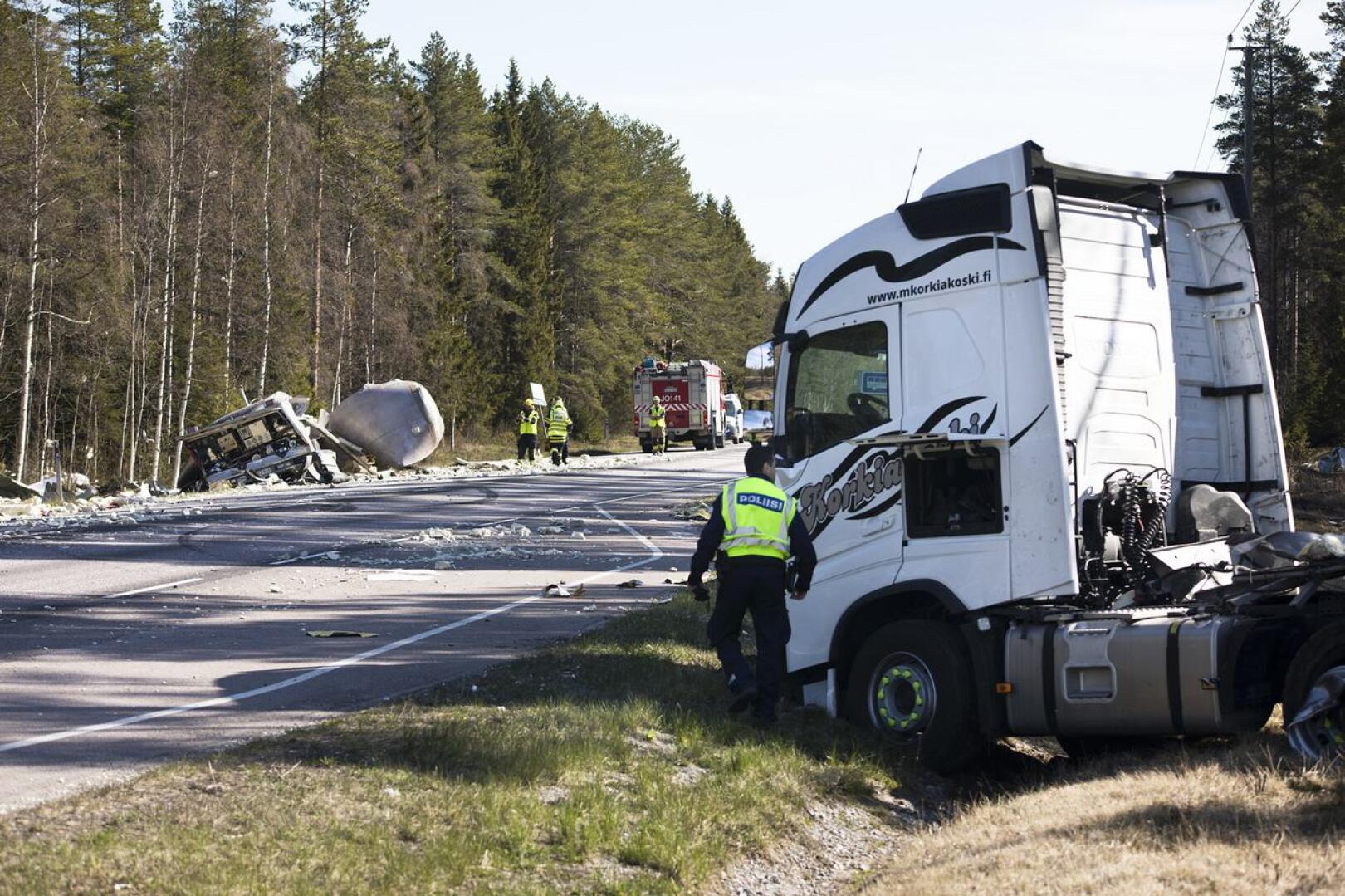 – Onni oli, ettei muuta liikennettä ollut tapahtuma-aikaan ja tie oli tyhjä, toteaa Joel Mäntysaari Oulun poliisista.