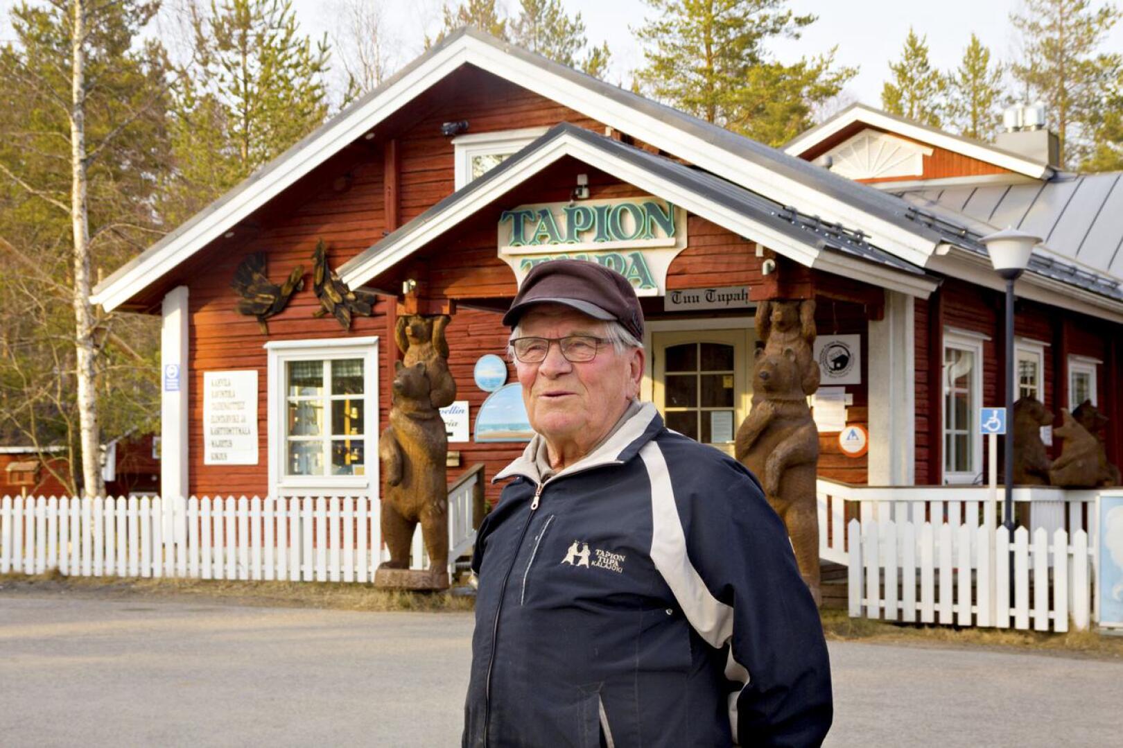 Tapion Tupa monelle matkailijalle tuttu yritys Kalajoella. Allan Seikkula perusti Tapion Tuvan vaimonsa Kaarina Seikkulan kanssa vuonna 1979. 