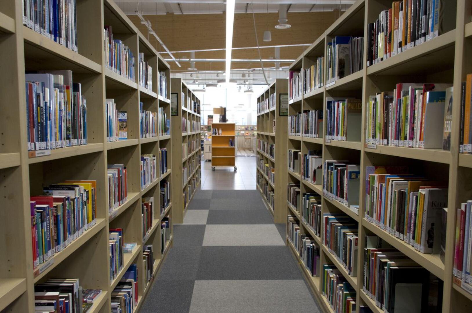Kirjasto pystyi toisenakin koronavuonna tarjoamaan kirjastopalveluja turvallisesti ja lisäämään hyvinvointia ja vapaa-ajan mahdollisuuksia.
