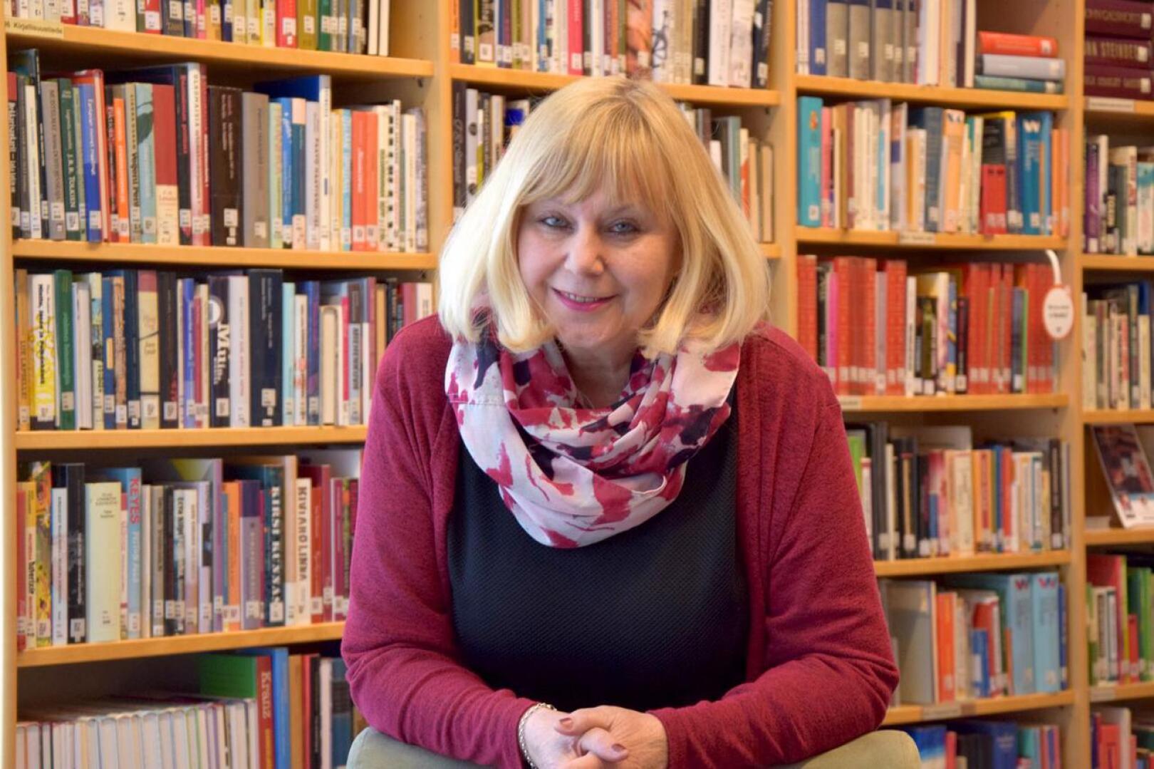 Ulla-Mari Kivi on kirjoittanut kolme novellikokoelmaa. Nyt työn alla on kaksi kirjaprojektia.