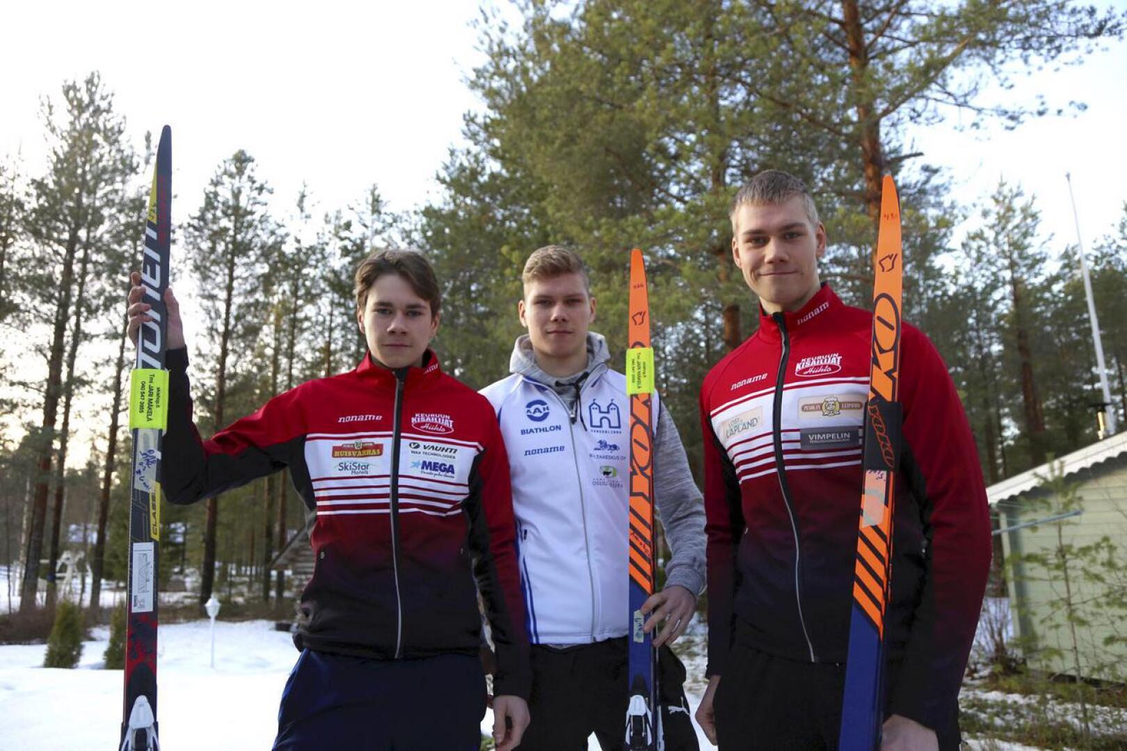 Onni, Joona ja Pauli Mäkelä hiihtävät maakuntaviestissä Vetelin ykkösjoukkueessa. Tavoitteena joukkueella on mitali, mutta mitä tahansa voi viestikisassa tapahtua. 