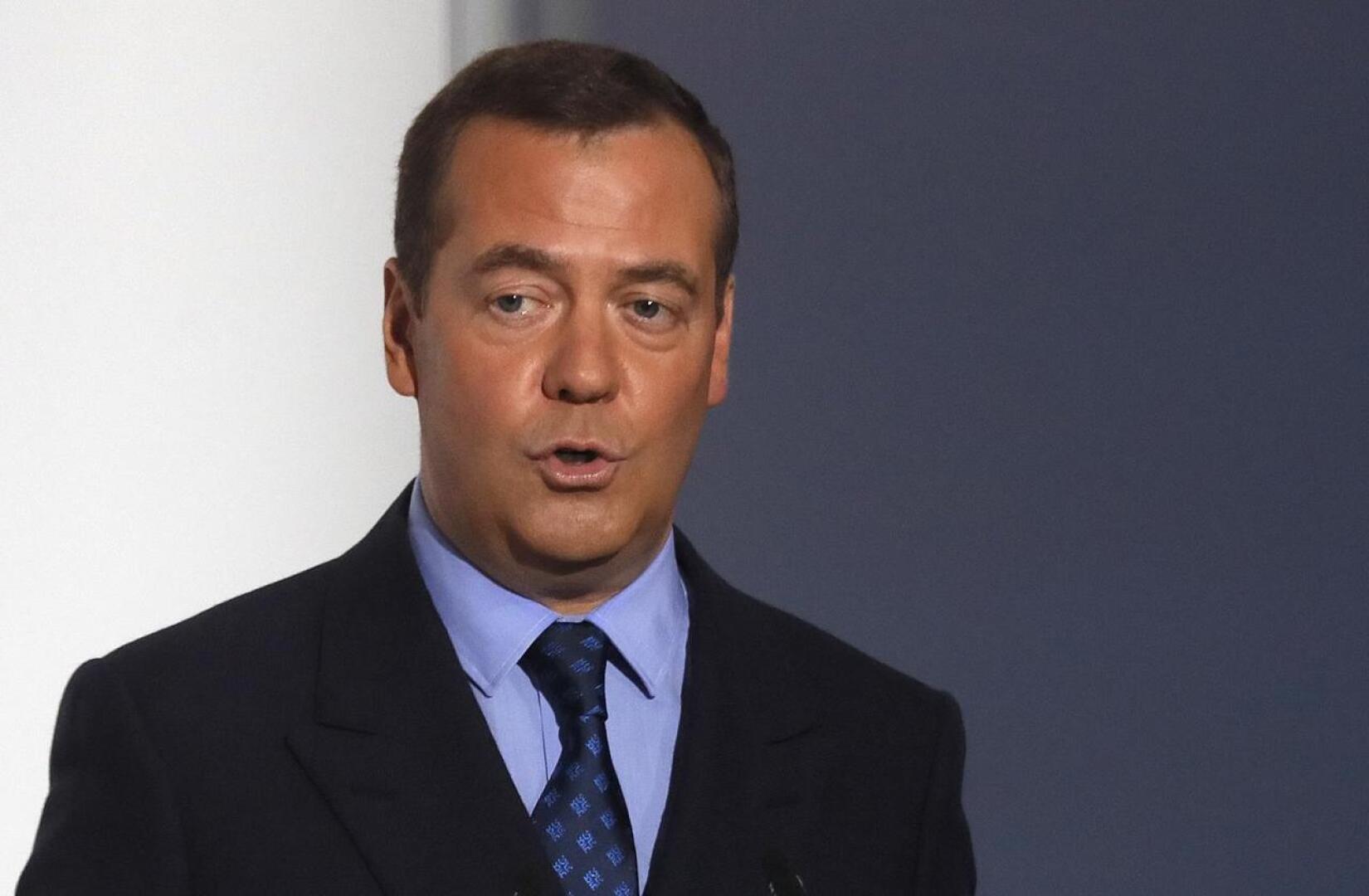 Venäjän pääministeri Dmitri Medvedev vierailee keskiviikkona pääministeri Juha Sipilän (kesk.) luona Smolnassa Helsingissä.