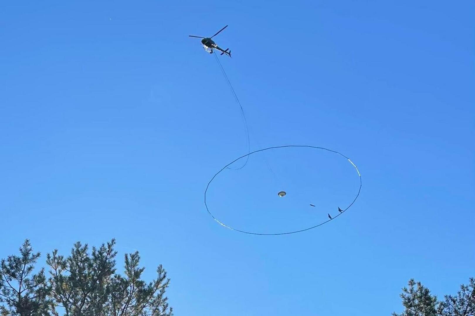 Mittauslennolla oleva helikopteri on lennellyt keskiviikkona ainakin Kytökylän yllä.