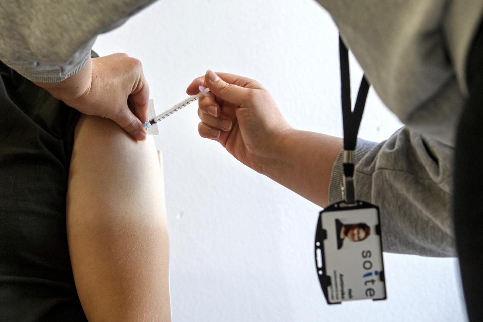 Soiten alueella ensimmäisen rokotusannoksen on saanut 85 prosenttia yli 12-vuotiaista.