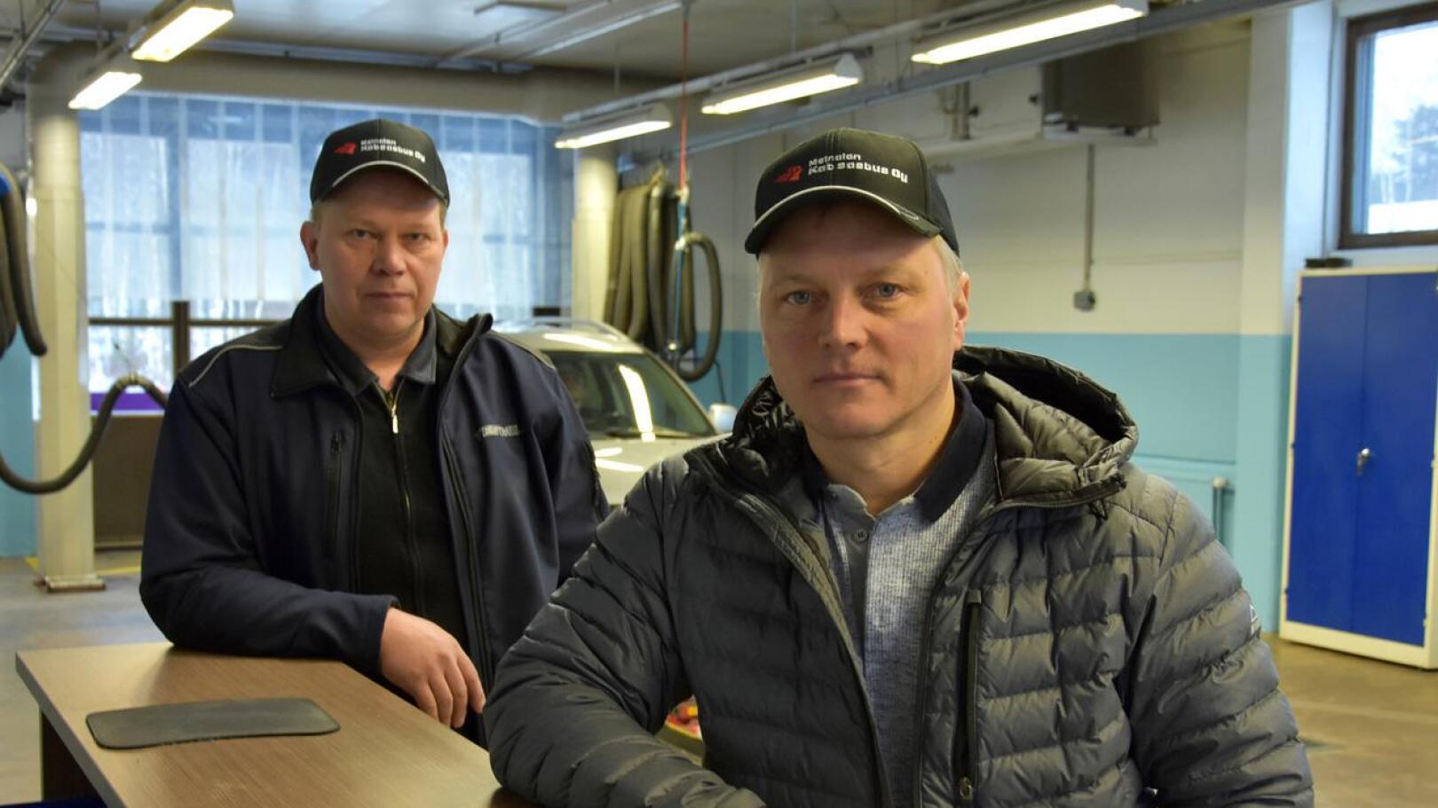 Uuden yhtiön osakkaiksi tulevat Savarin ja Meinalan Katsastuksen entisistä omistajista Timo Siermala ja Mika Vihelä (kuvassa) sekä Harri Partti.