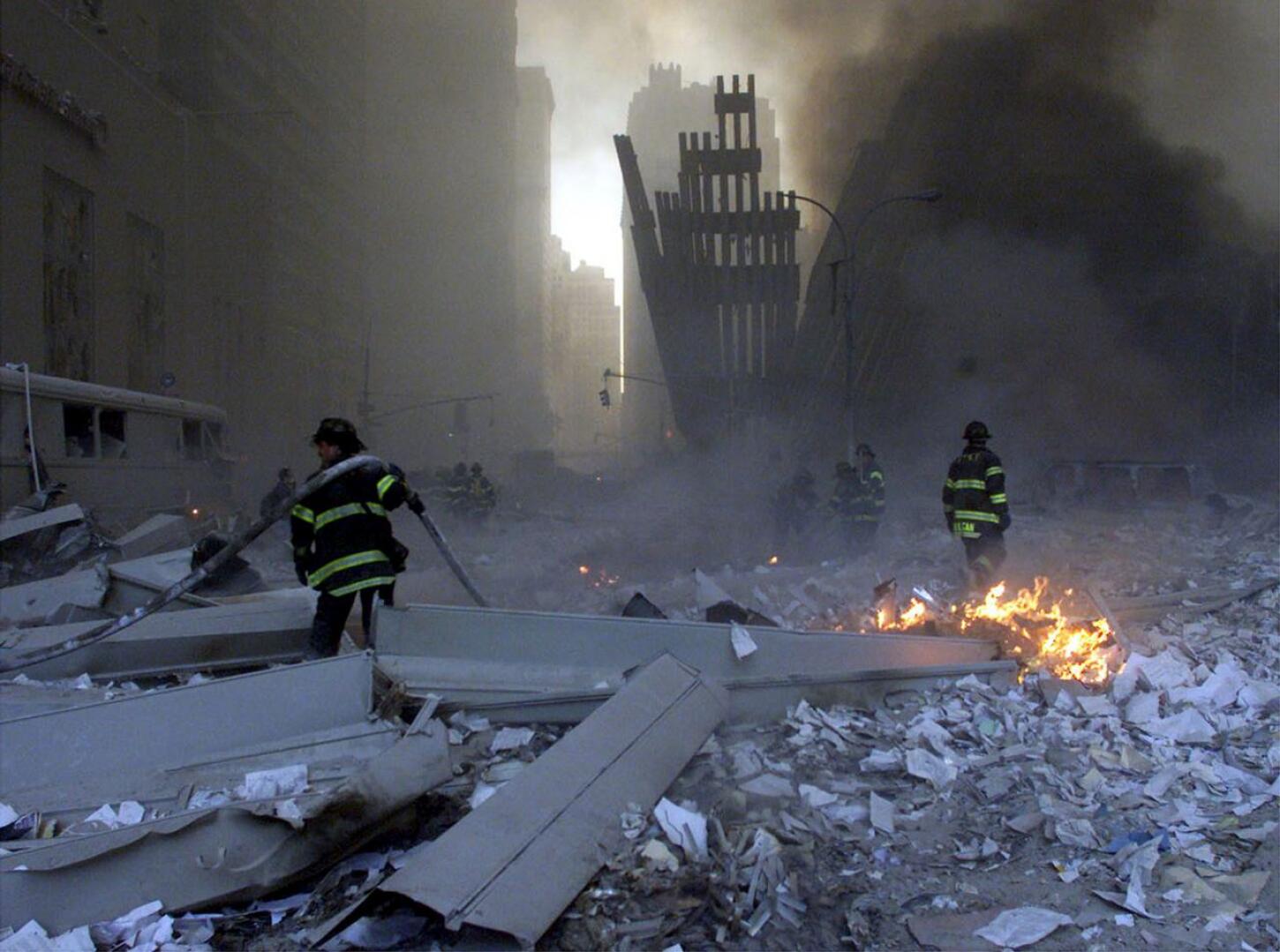 Tuhon jälkiä Manhattanilla syyskuun 11. päivänä vuonna 2001.
