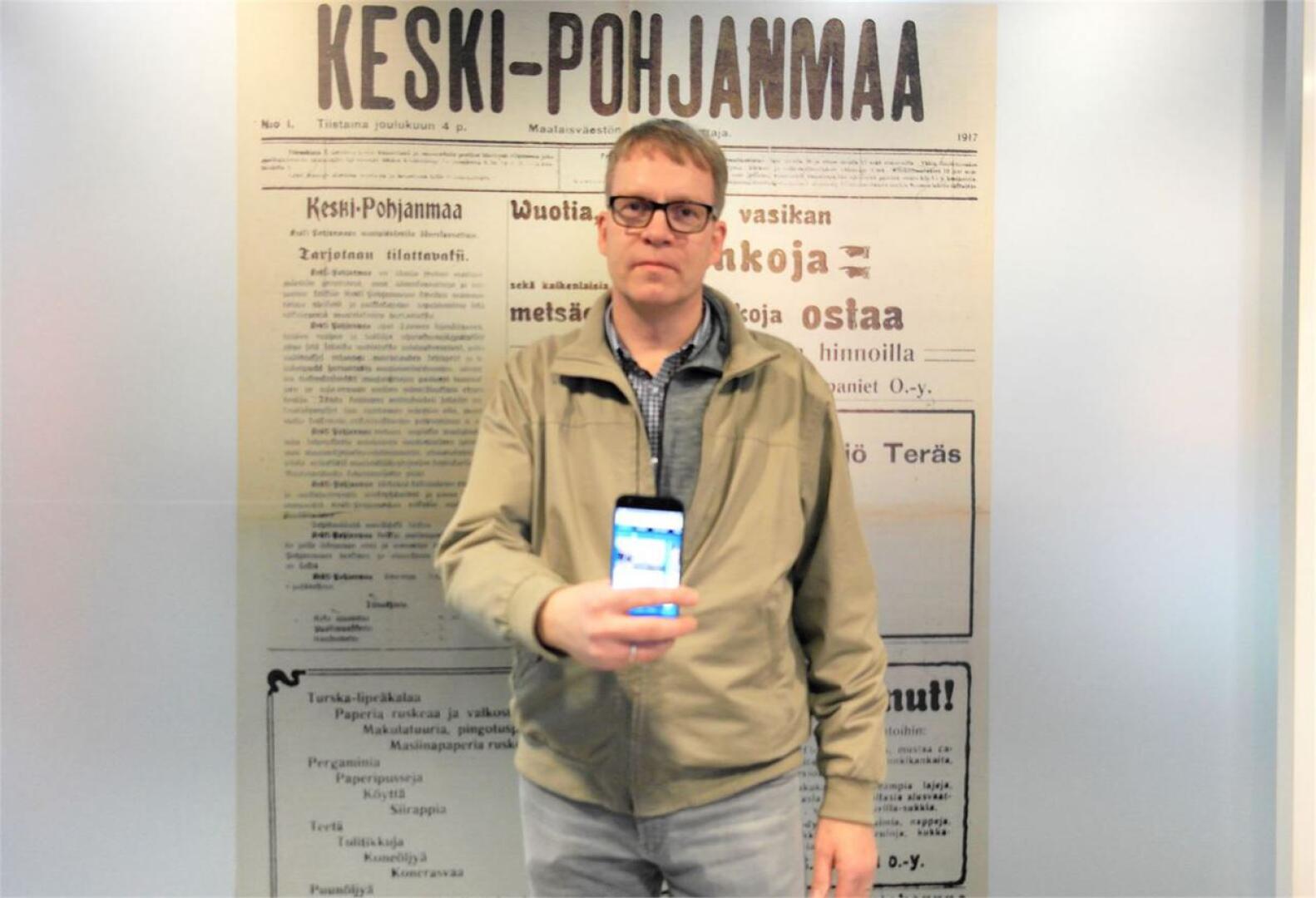 Päävoiton arvonnassa voittanut Matti Salonen käyttää Keskipohjanmaan mobiilisovellusta päivittäin.