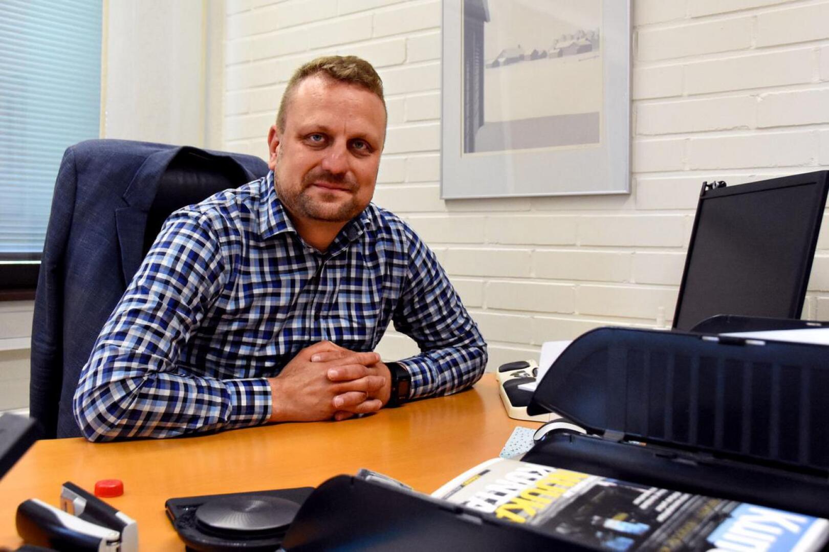 Antti-Jussi Vahteala toivoo, että käänteinen budjetti auttaa Haapaveden päättäjiä löytämään keinot kaupungin talousongelmien korjaamiseen. Säästää pitäisi vuodessa pari miljoonaa euroa.