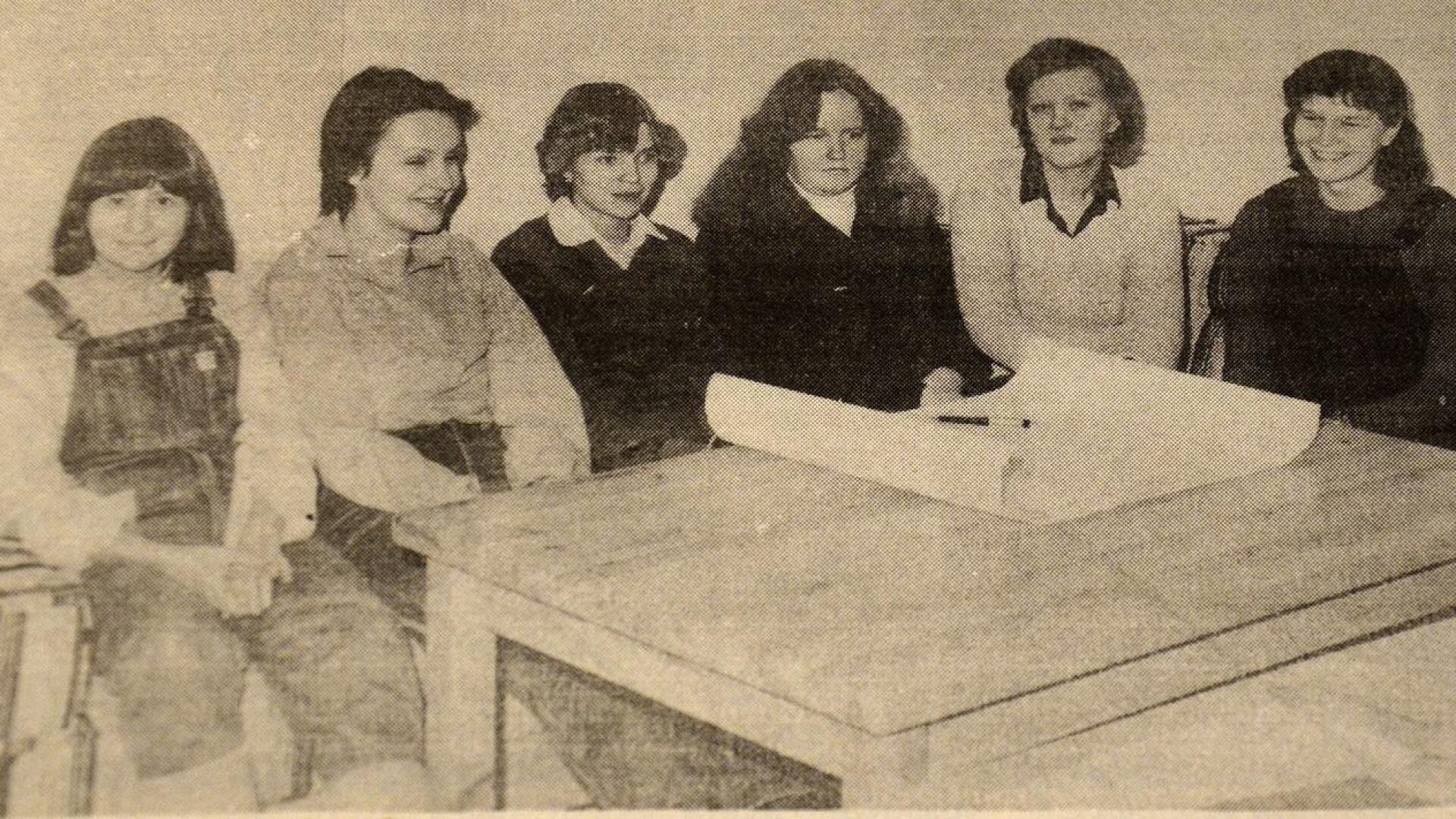 Kuusi naista perusti 40 vuotta sitten Nivalan VPK:n naisjaoston.