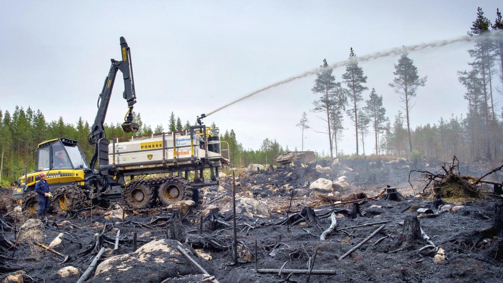Yhdestä Suomen suurimmasta palosta aiheutuneet kustannukset nousivat 2,3 miljoonaan euroon, josta valtio korvasi 1,6 miljoonaa. Loppu jää rasittamaan pelastuslaitoksen taloutta.